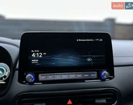 Сірий Хендай Kona, об'ємом двигуна 0 л та пробігом 57 тис. км за 17700 $, фото 27 на Automoto.ua