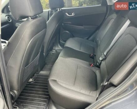 Серый Хендай Kona, объемом двигателя 0 л и пробегом 58 тыс. км за 16950 $, фото 14 на Automoto.ua