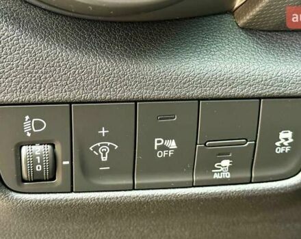 Серый Хендай Kona, объемом двигателя 0 л и пробегом 97 тыс. км за 18700 $, фото 21 на Automoto.ua