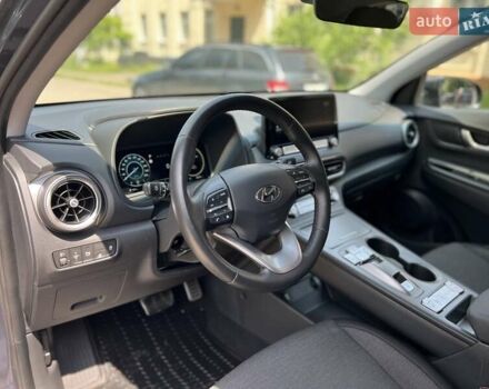 Сірий Хендай Kona, об'ємом двигуна 0 л та пробігом 86 тис. км за 16650 $, фото 13 на Automoto.ua