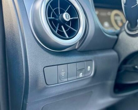 Серый Хендай Kona, объемом двигателя 0 л и пробегом 34 тыс. км за 20999 $, фото 11 на Automoto.ua