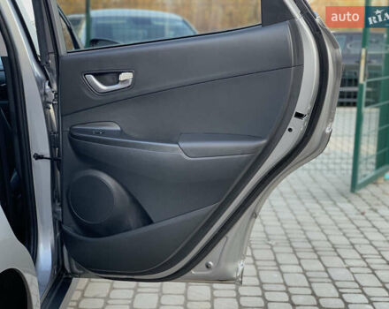 Серый Хендай Kona, объемом двигателя 0 л и пробегом 35 тыс. км за 17999 $, фото 33 на Automoto.ua