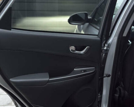 Сірий Хендай Kona, об'ємом двигуна 0 л та пробігом 57 тис. км за 17700 $, фото 16 на Automoto.ua