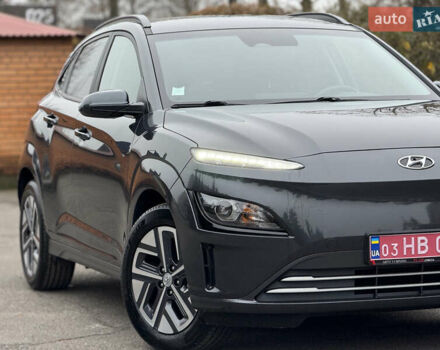 Сірий Хендай Kona, об'ємом двигуна 0 л та пробігом 59 тис. км за 16900 $, фото 6 на Automoto.ua