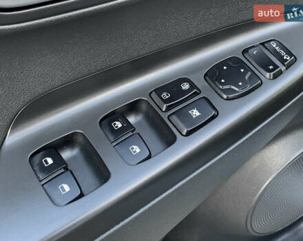 Серый Хендай Kona, объемом двигателя 0 л и пробегом 35 тыс. км за 17999 $, фото 48 на Automoto.ua