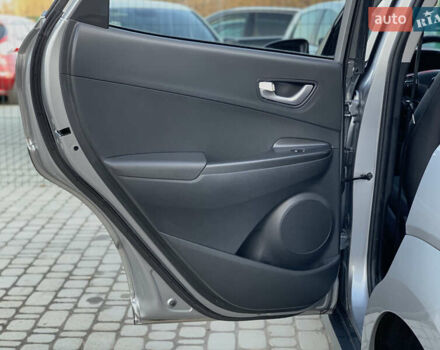 Серый Хендай Kona, объемом двигателя 0 л и пробегом 35 тыс. км за 17999 $, фото 29 на Automoto.ua