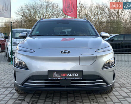 Серый Хендай Kona, объемом двигателя 0 л и пробегом 35 тыс. км за 17999 $, фото 3 на Automoto.ua