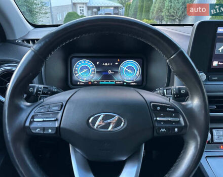 Сірий Хендай Kona, об'ємом двигуна 0 л та пробігом 66 тис. км за 16000 $, фото 10 на Automoto.ua