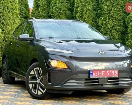 Серый Хендай Kona, объемом двигателя 0 л и пробегом 97 тыс. км за 18700 $, фото 1 на Automoto.ua