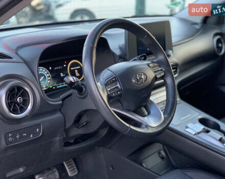 Серый Хендай Kona, объемом двигателя 0 л и пробегом 35 тыс. км за 17999 $, фото 27 на Automoto.ua