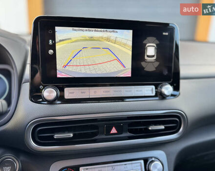 Серый Хендай Kona, объемом двигателя 0 л и пробегом 60 тыс. км за 19700 $, фото 27 на Automoto.ua