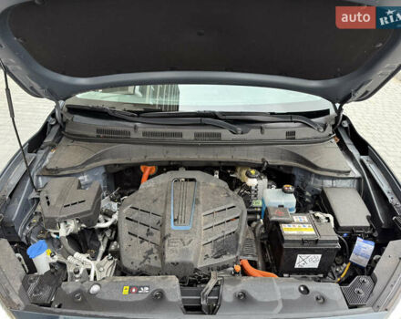 Серый Хендай Kona, объемом двигателя 0 л и пробегом 53 тыс. км за 17400 $, фото 12 на Automoto.ua