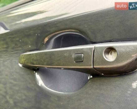 Серый Хендай Kona, объемом двигателя 0 л и пробегом 52 тыс. км за 17200 $, фото 12 на Automoto.ua