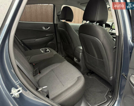 Сірий Хендай Kona, об'ємом двигуна 0 л та пробігом 32 тис. км за 18400 $, фото 21 на Automoto.ua