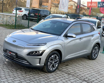 Серый Хендай Kona, объемом двигателя 0 л и пробегом 35 тыс. км за 17999 $, фото 2 на Automoto.ua