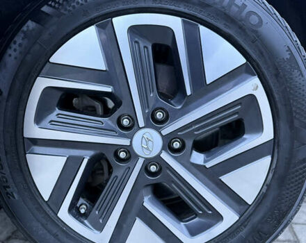 Серый Хендай Kona, объемом двигателя 0 л и пробегом 97 тыс. км за 16600 $, фото 12 на Automoto.ua