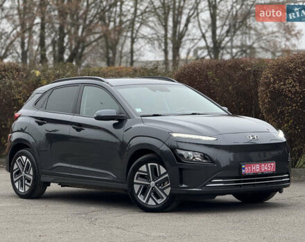 Сірий Хендай Kona, об'ємом двигуна 0 л та пробігом 59 тис. км за 16900 $, фото 4 на Automoto.ua