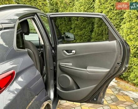 Серый Хендай Kona, объемом двигателя 0 л и пробегом 24 тыс. км за 16800 $, фото 21 на Automoto.ua