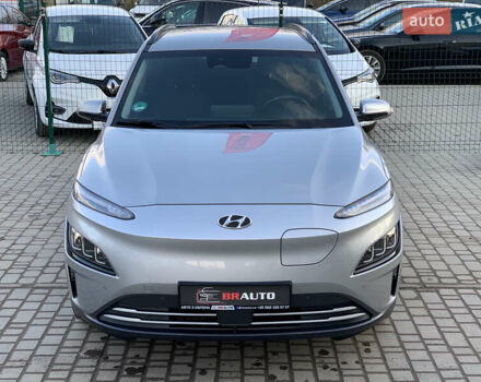 Серый Хендай Kona, объемом двигателя 0 л и пробегом 35 тыс. км за 17999 $, фото 4 на Automoto.ua