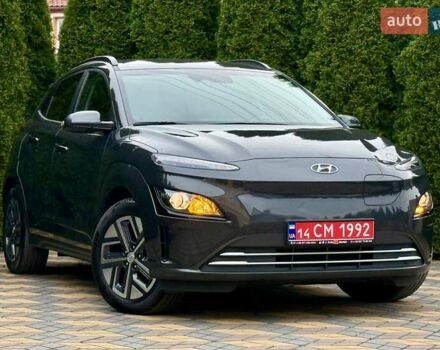 Серый Хендай Kona, объемом двигателя 0 л и пробегом 52 тыс. км за 17200 $, фото 1 на Automoto.ua