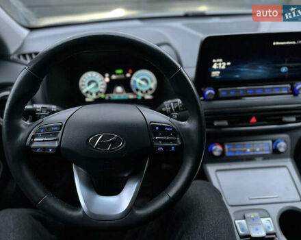Сірий Хендай Kona, об'ємом двигуна 0 л та пробігом 57 тис. км за 17700 $, фото 25 на Automoto.ua