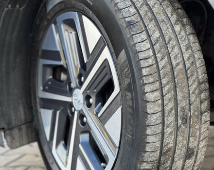 Серый Хендай Kona, объемом двигателя 0 л и пробегом 60 тыс. км за 19700 $, фото 12 на Automoto.ua