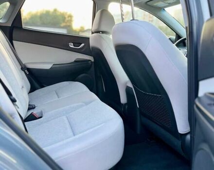 Серый Хендай Kona, объемом двигателя 0 л и пробегом 34 тыс. км за 20999 $, фото 21 на Automoto.ua