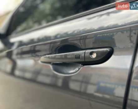 Серый Хендай Kona, объемом двигателя 0 л и пробегом 58 тыс. км за 16950 $, фото 18 на Automoto.ua