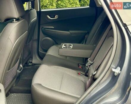 Серый Хендай Kona, объемом двигателя 0 л и пробегом 24 тыс. км за 16800 $, фото 20 на Automoto.ua