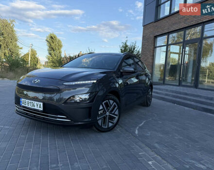 Серый Хендай Kona, объемом двигателя 0 л и пробегом 43 тыс. км за 16900 $, фото 4 на Automoto.ua