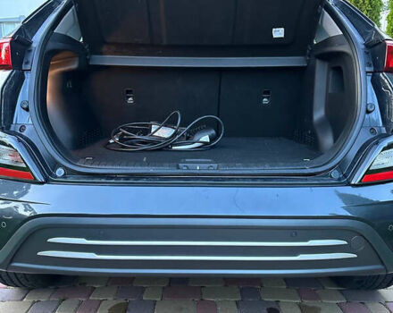 Сірий Хендай Kona, об'ємом двигуна 0 л та пробігом 66 тис. км за 16000 $, фото 12 на Automoto.ua