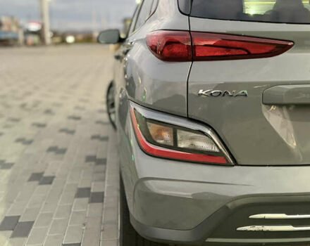 Серый Хендай Kona, объемом двигателя 0 л и пробегом 118 тыс. км за 18999 $, фото 5 на Automoto.ua