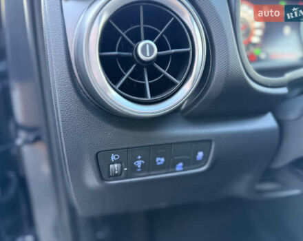 Серый Хендай Kona, объемом двигателя 0 л и пробегом 43 тыс. км за 16900 $, фото 27 на Automoto.ua