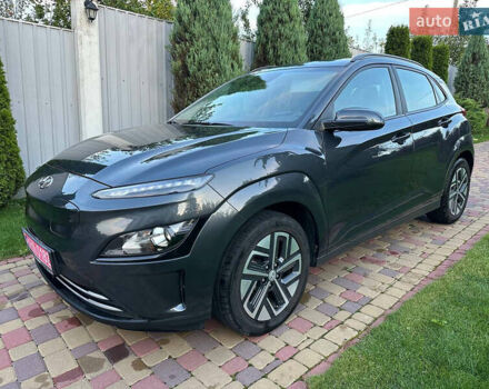 Сірий Хендай Kona, об'ємом двигуна 0 л та пробігом 66 тис. км за 16000 $, фото 1 на Automoto.ua
