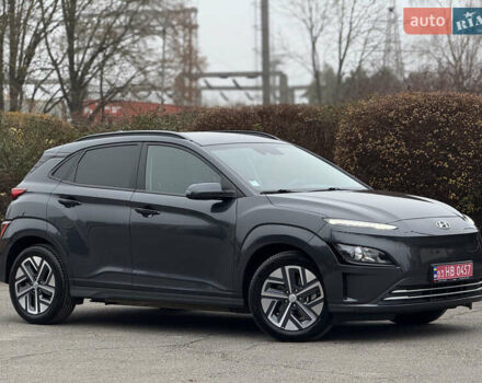 Сірий Хендай Kona, об'ємом двигуна 0 л та пробігом 59 тис. км за 16900 $, фото 1 на Automoto.ua