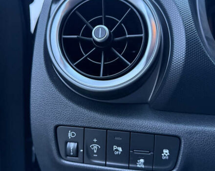 Серый Хендай Kona, объемом двигателя 0 л и пробегом 97 тыс. км за 16600 $, фото 24 на Automoto.ua