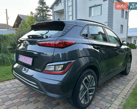 Серый Хендай Kona, объемом двигателя 0 л и пробегом 65 тыс. км за 16000 $, фото 3 на Automoto.ua