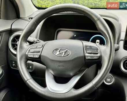 Серый Хендай Kona, объемом двигателя 0 л и пробегом 52 тыс. км за 17200 $, фото 28 на Automoto.ua