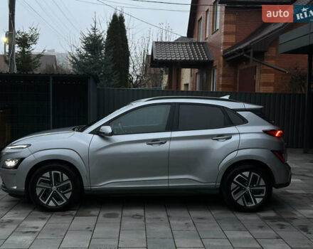 Сірий Хендай Kona, об'ємом двигуна 0 л та пробігом 57 тис. км за 17700 $, фото 3 на Automoto.ua