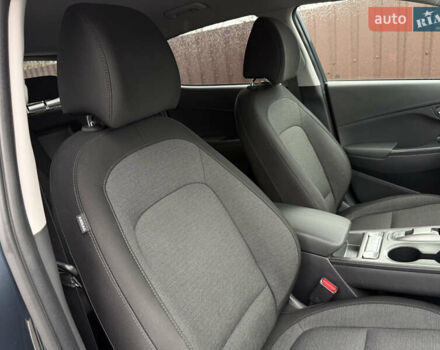 Сірий Хендай Kona, об'ємом двигуна 0 л та пробігом 32 тис. км за 18400 $, фото 13 на Automoto.ua