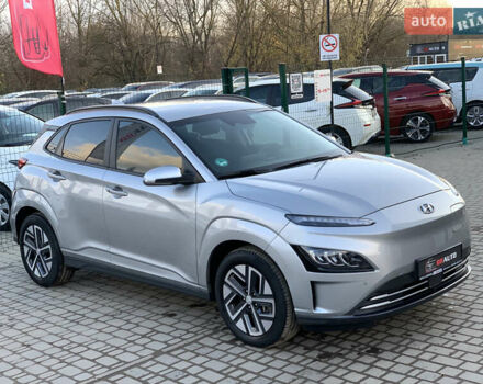 Серый Хендай Kona, объемом двигателя 0 л и пробегом 35 тыс. км за 17999 $, фото 7 на Automoto.ua