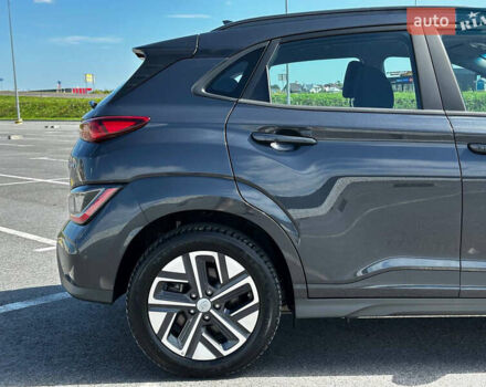 Сірий Хендай Kona, об'ємом двигуна 0 л та пробігом 38 тис. км за 17888 $, фото 13 на Automoto.ua