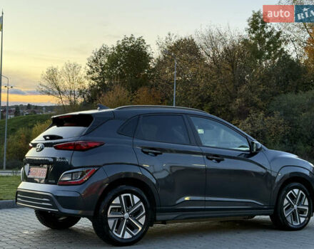 Серый Хендай Kona, объемом двигателя 0 л и пробегом 20 тыс. км за 16900 $, фото 4 на Automoto.ua