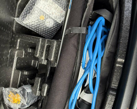 Сірий Хендай Kona, об'ємом двигуна 0 л та пробігом 50 тис. км за 16999 $, фото 12 на Automoto.ua