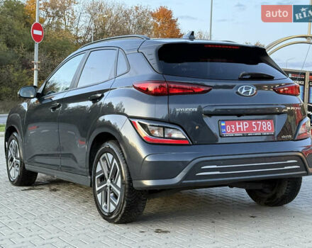 Серый Хендай Kona, объемом двигателя 0 л и пробегом 20 тыс. км за 16900 $, фото 1 на Automoto.ua