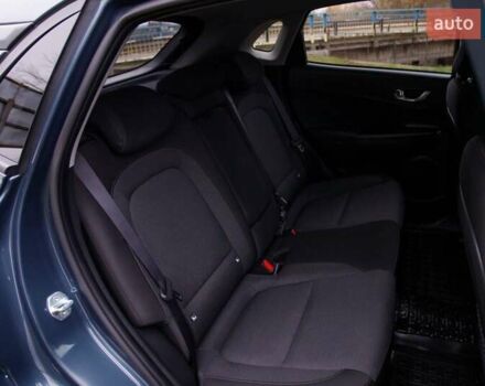 Серый Хендай Kona, объемом двигателя 0 л и пробегом 47 тыс. км за 17950 $, фото 73 на Automoto.ua