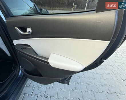 Сірий Хендай Kona, об'ємом двигуна 0 л та пробігом 63 тис. км за 22999 $, фото 24 на Automoto.ua