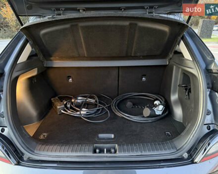 Серый Хендай Kona, объемом двигателя 0 л и пробегом 20 тыс. км за 16900 $, фото 11 на Automoto.ua