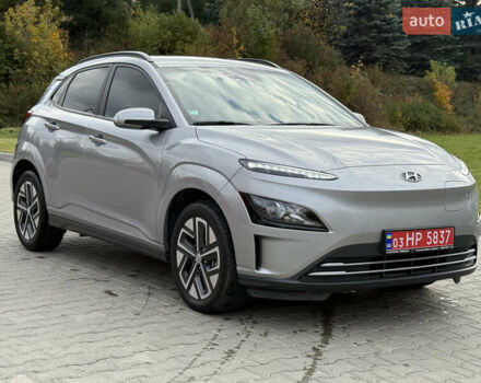 Сірий Хендай Kona, об'ємом двигуна 0 л та пробігом 50 тис. км за 16999 $, фото 1 на Automoto.ua