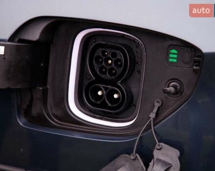 Серый Хендай Kona, объемом двигателя 0 л и пробегом 47 тыс. км за 17950 $, фото 31 на Automoto.ua